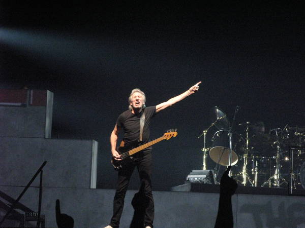 Roger Waters Returns To The UK With 'The Wall'